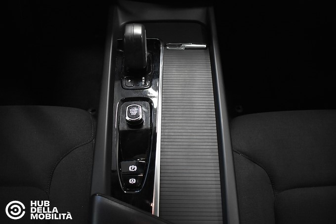 VOLVO XC60 B4 (d) automatico Business